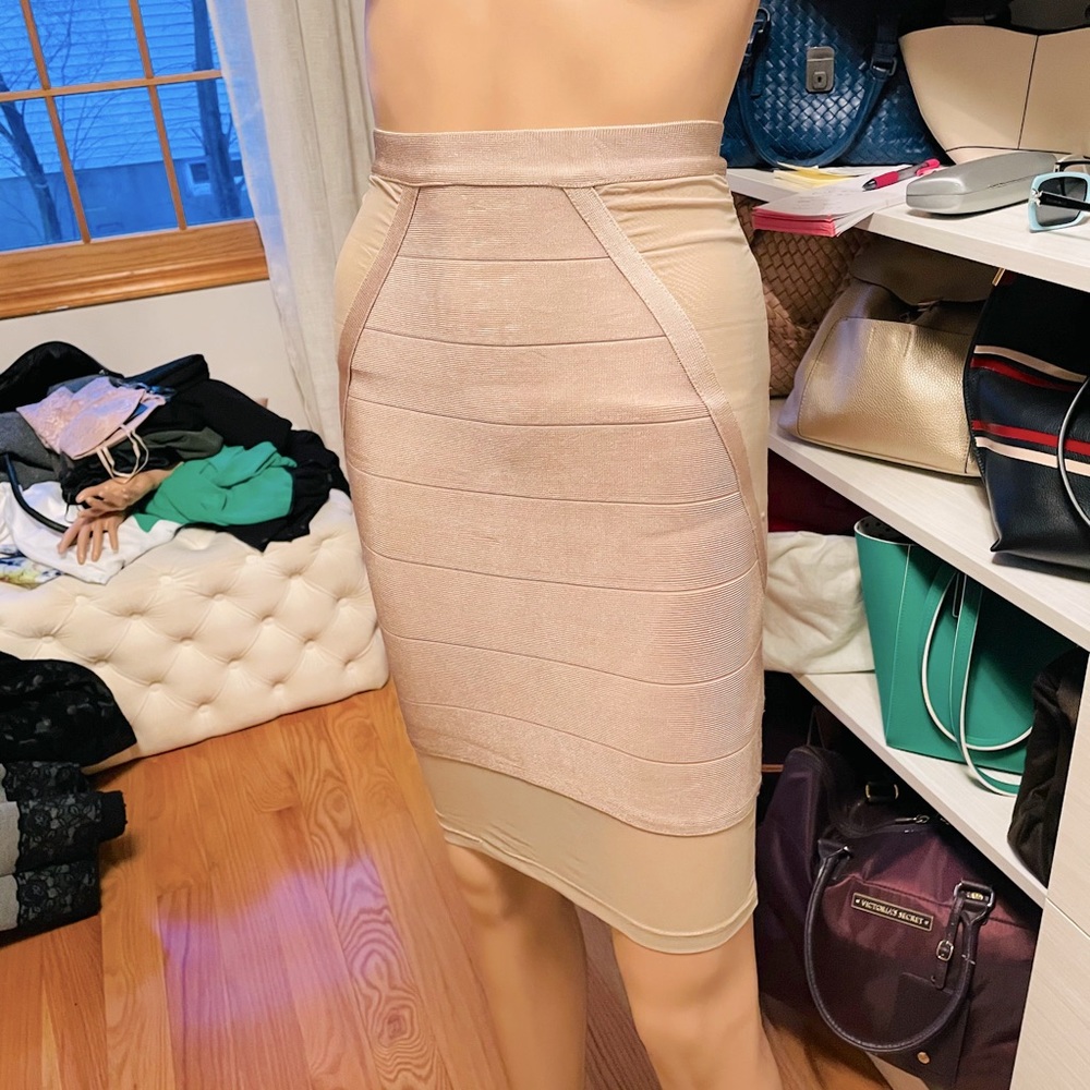 Bebe Xs bandage skirt